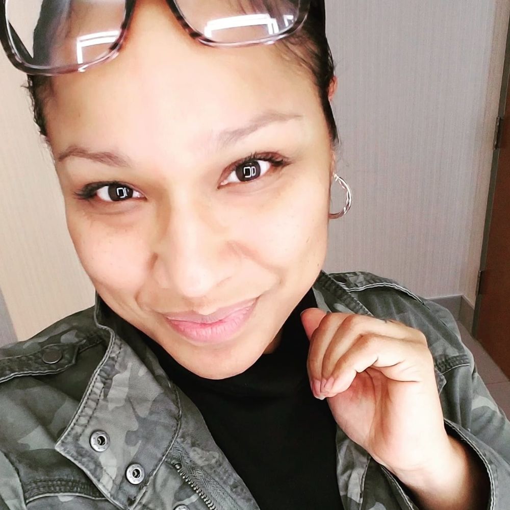 Meet your Posher, Alicia